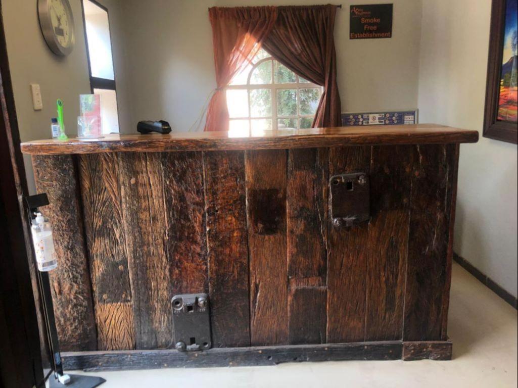 Africa Footprints Lodge קמפטון פארק מראה חיצוני תמונה
