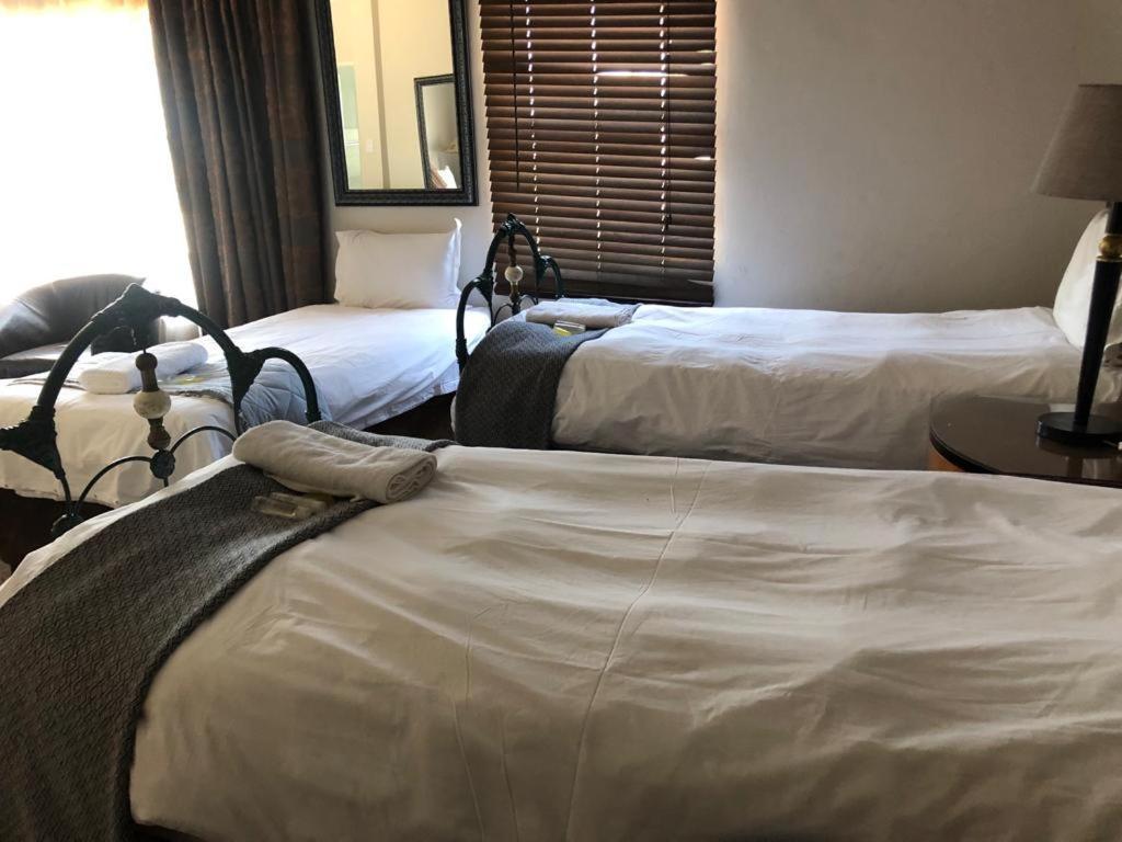 Africa Footprints Lodge קמפטון פארק מראה חיצוני תמונה
